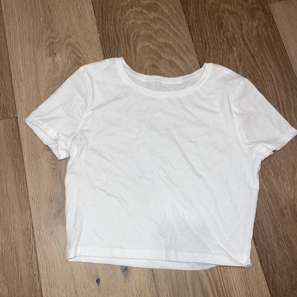 brand new urban outfitter white tee small